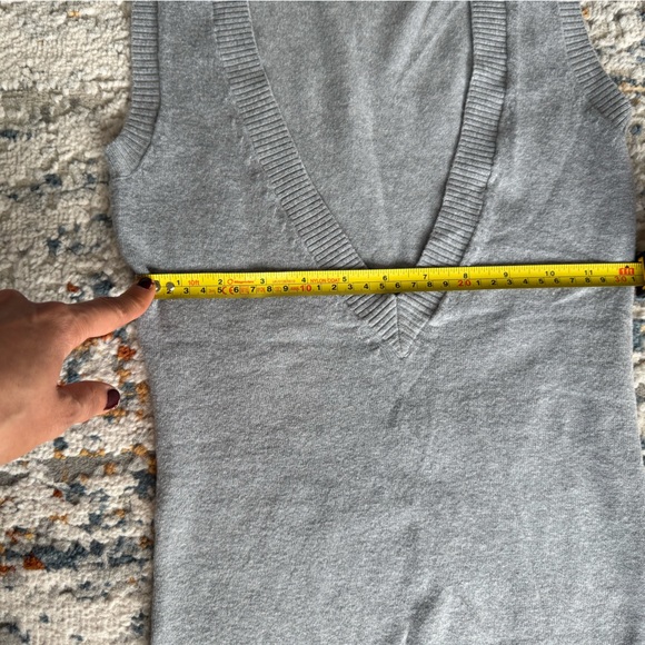 NEW Urban Behavior 81% Cotton Sweater Vest, XS - Picture 7 of 8